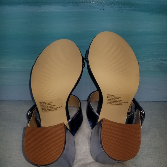 JustFab Metallic Blue Sandal - Picture 7 of 8